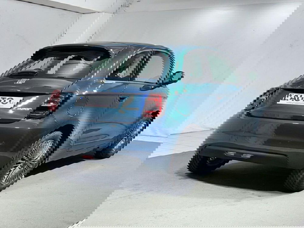 Fiat 500 nuova a Sondrio (5)