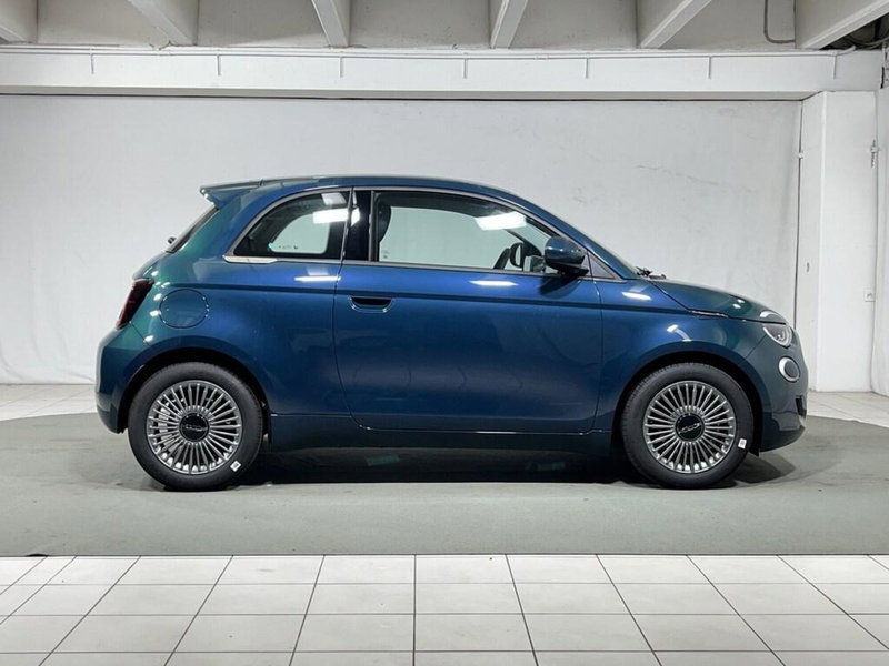 Fiat 500 nuova a Sondrio (6)