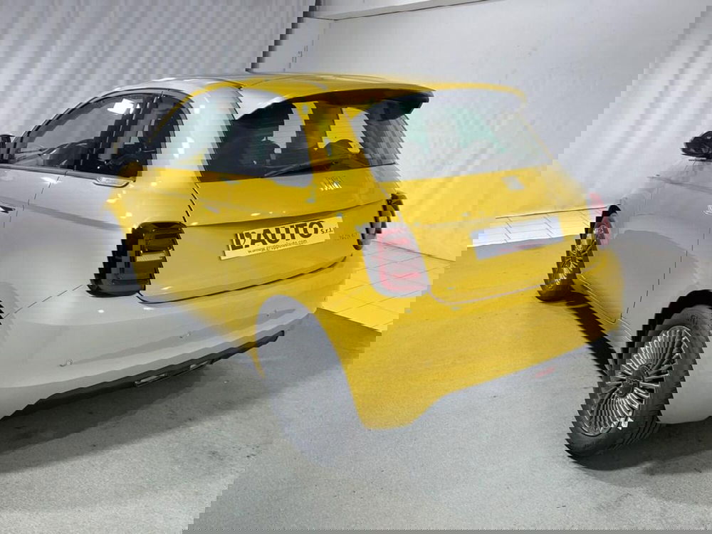 Fiat 500 nuova a Sondrio (3)