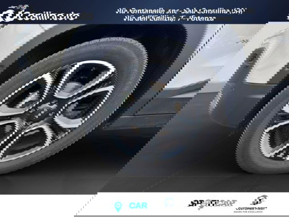 Jeep Avenger usata a Salerno (18)