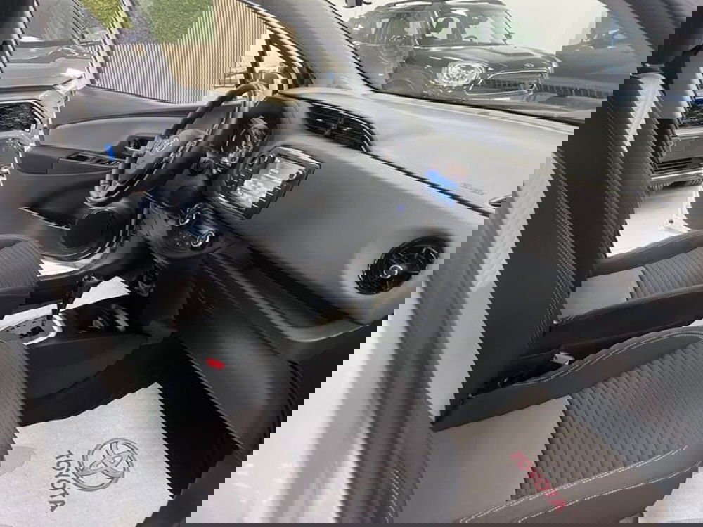 Toyota Yaris usata a Prato (8)