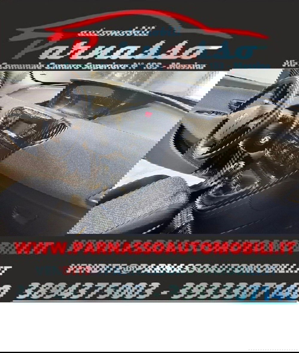 Lancia Ypsilon usata a Messina (6)