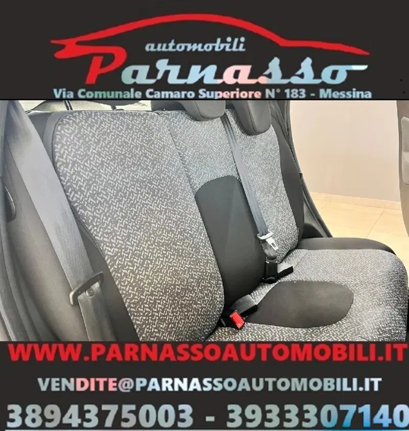 Lancia Ypsilon usata a Messina (8)