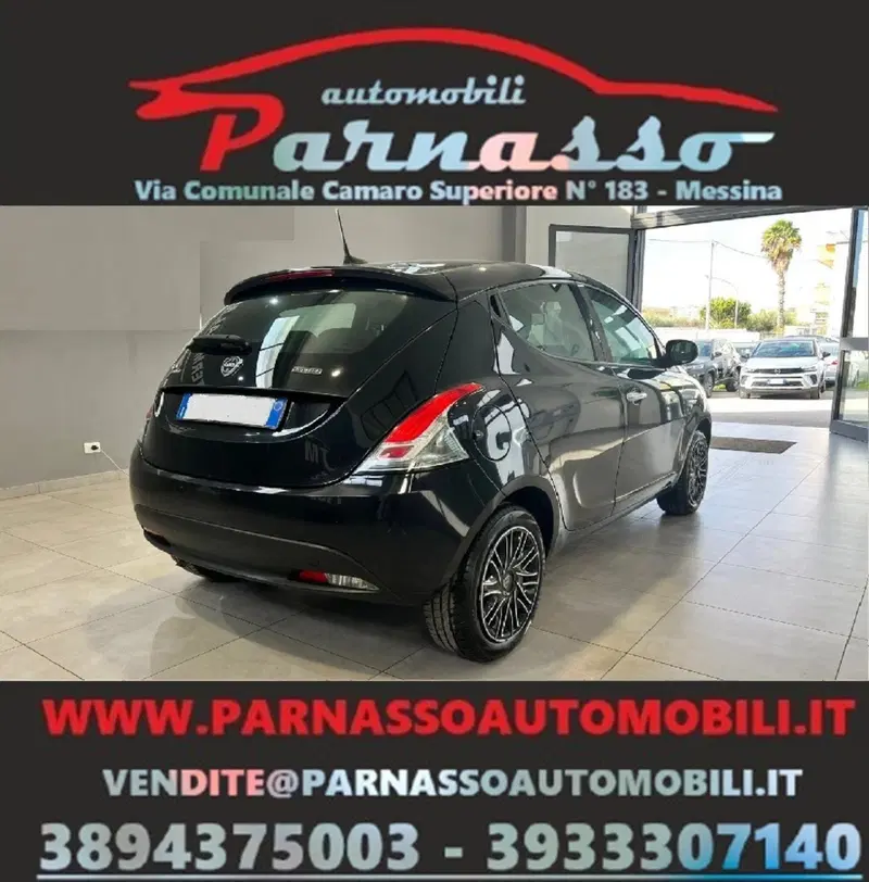 Lancia Ypsilon usata a Messina (9)