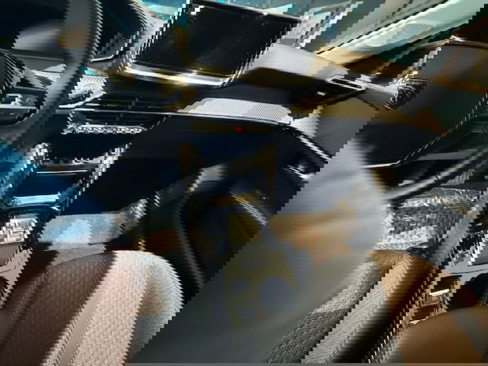 Peugeot 208 nuova a Monza e Brianza (14)