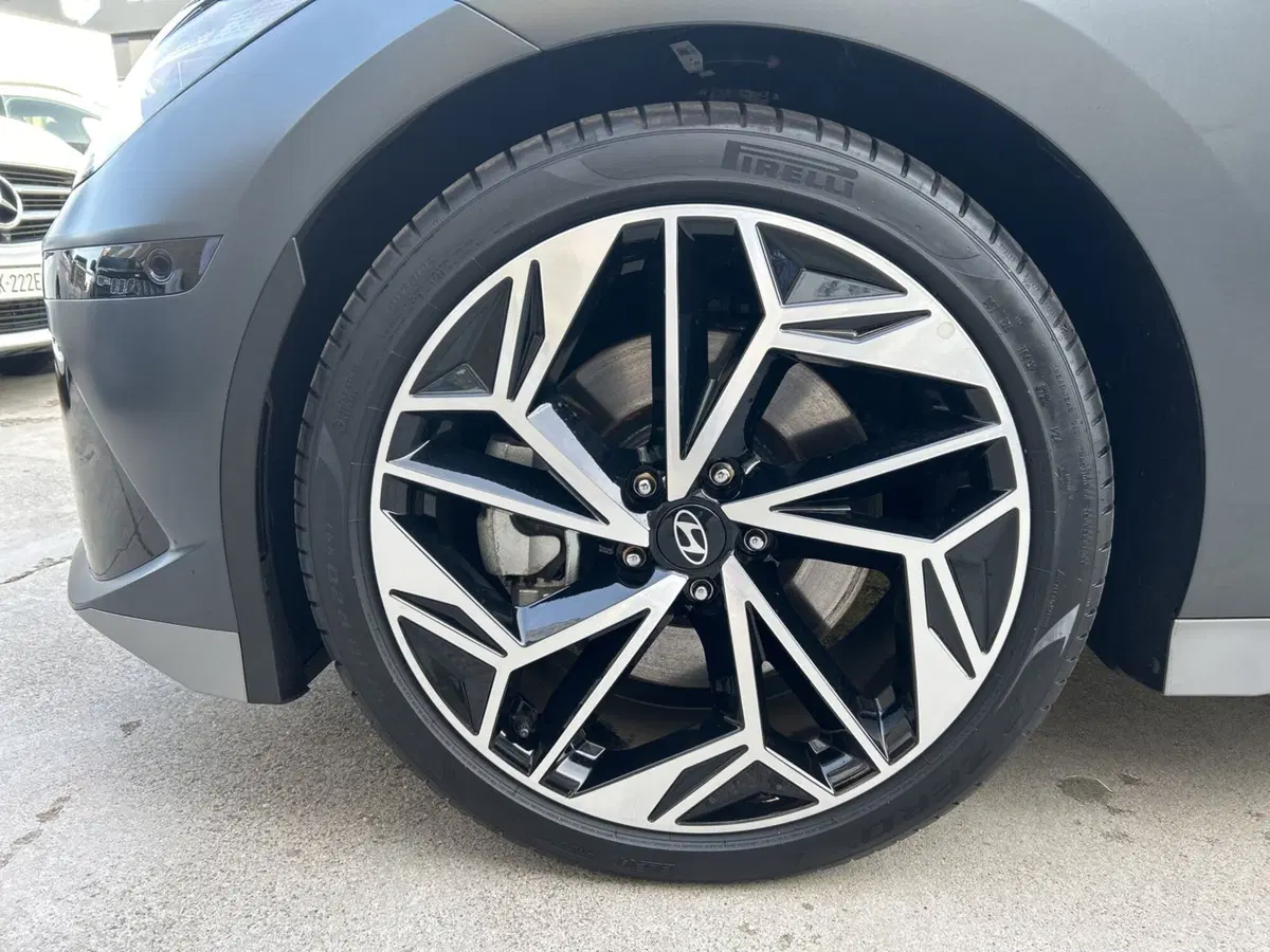 Hyundai Ioniq 6 usata a Monza e Brianza (10)