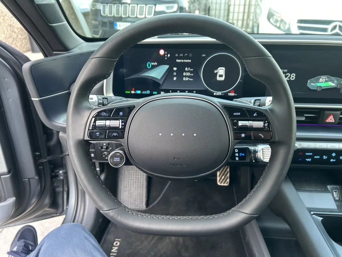 Hyundai Ioniq 6 usata a Monza e Brianza (14)