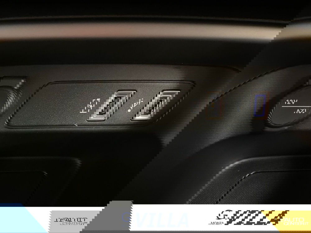 Jeep Avenger nuova a Monza e Brianza (19)