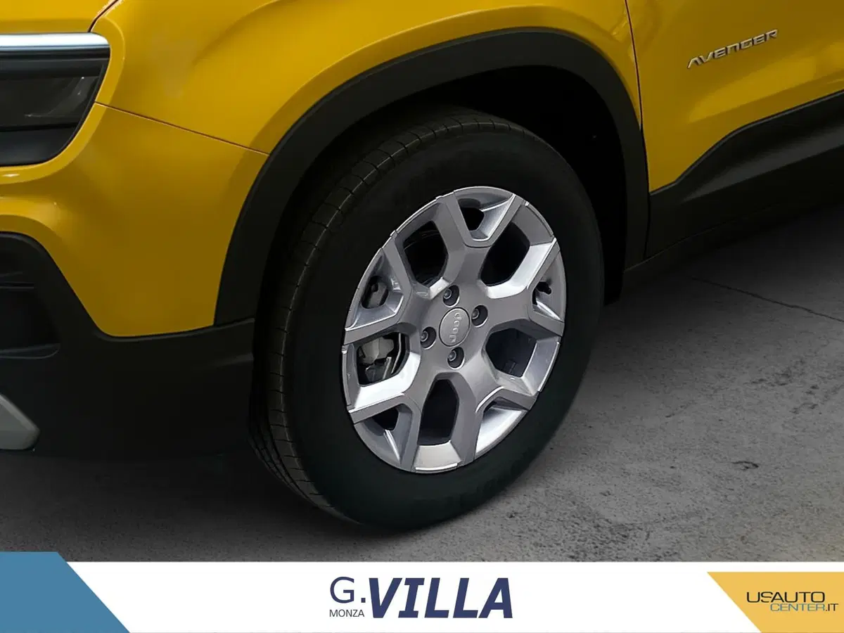 Jeep Avenger nuova a Monza e Brianza (7)