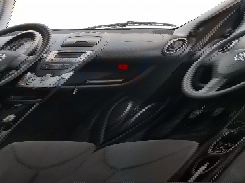 Toyota Aygo usata a Lucca (13)