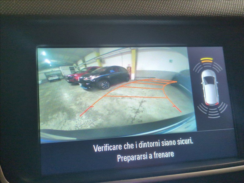 Opel Crossland X usata a Milano (13)