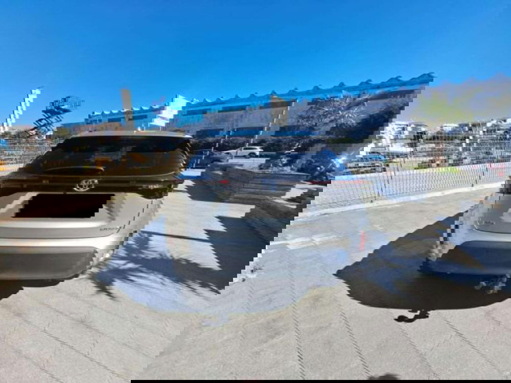 Toyota Yaris Cross usata a Savona (5)