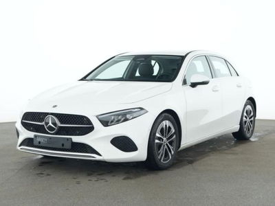 Mercedes-Benz Classe A 180 Automatic Sport del 2024 usata a Abbiategrasso