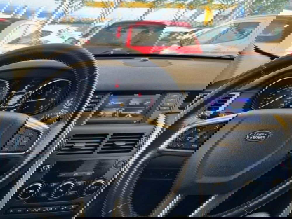 Land Rover Discovery Sport usata a Massa-Carrara (7)
