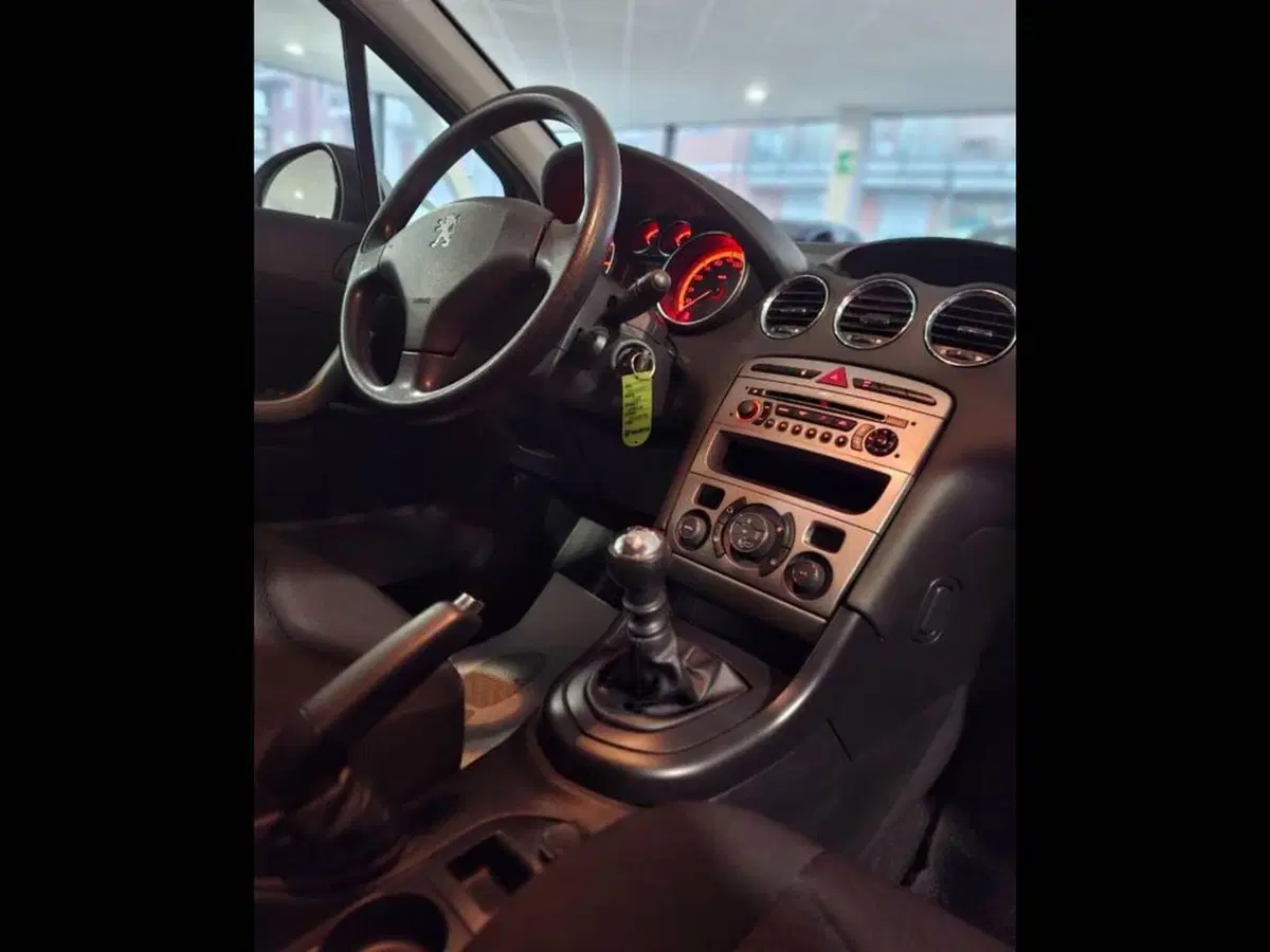 Peugeot 308 SW usata a Torino (12)