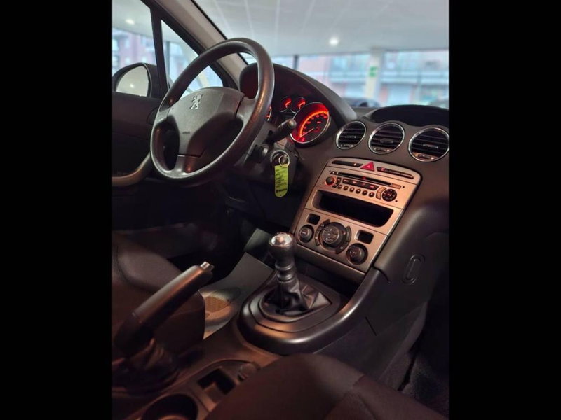 Peugeot 308 SW usata a Torino (12)