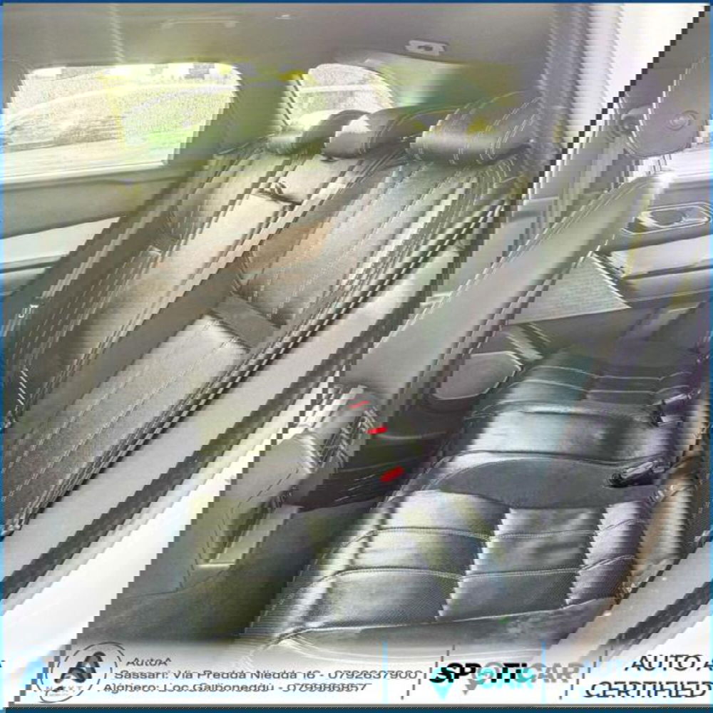 Land Rover Range Rover Velar usata a Sassari (11)