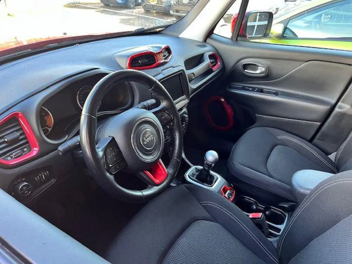Jeep Renegade usata a Verbano Cusio Ossola (13)
