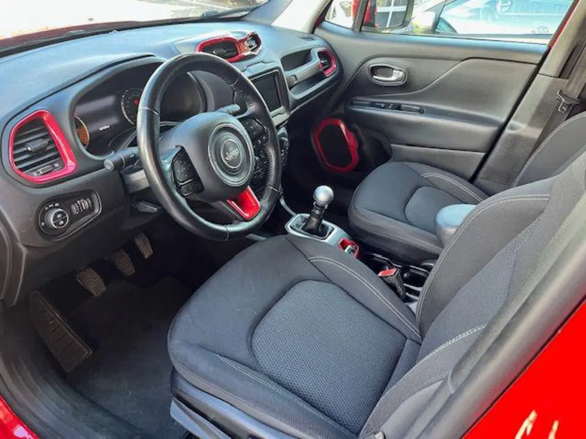 Jeep Renegade usata a Verbano Cusio Ossola (15)