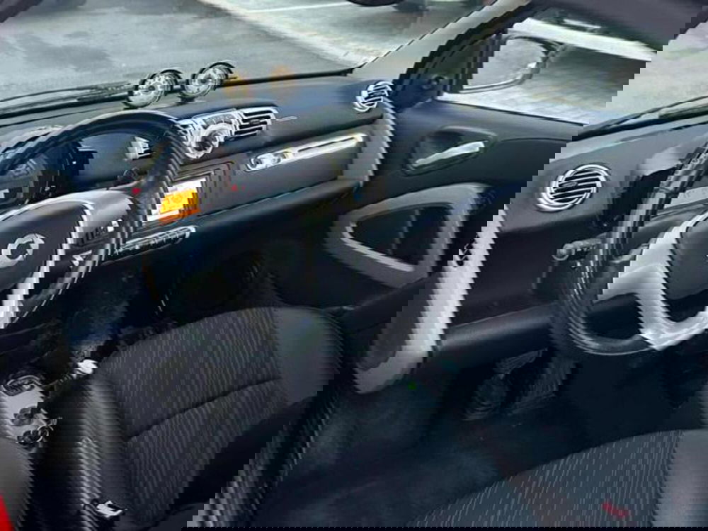 smart Fortwo usata a Lucca (9)