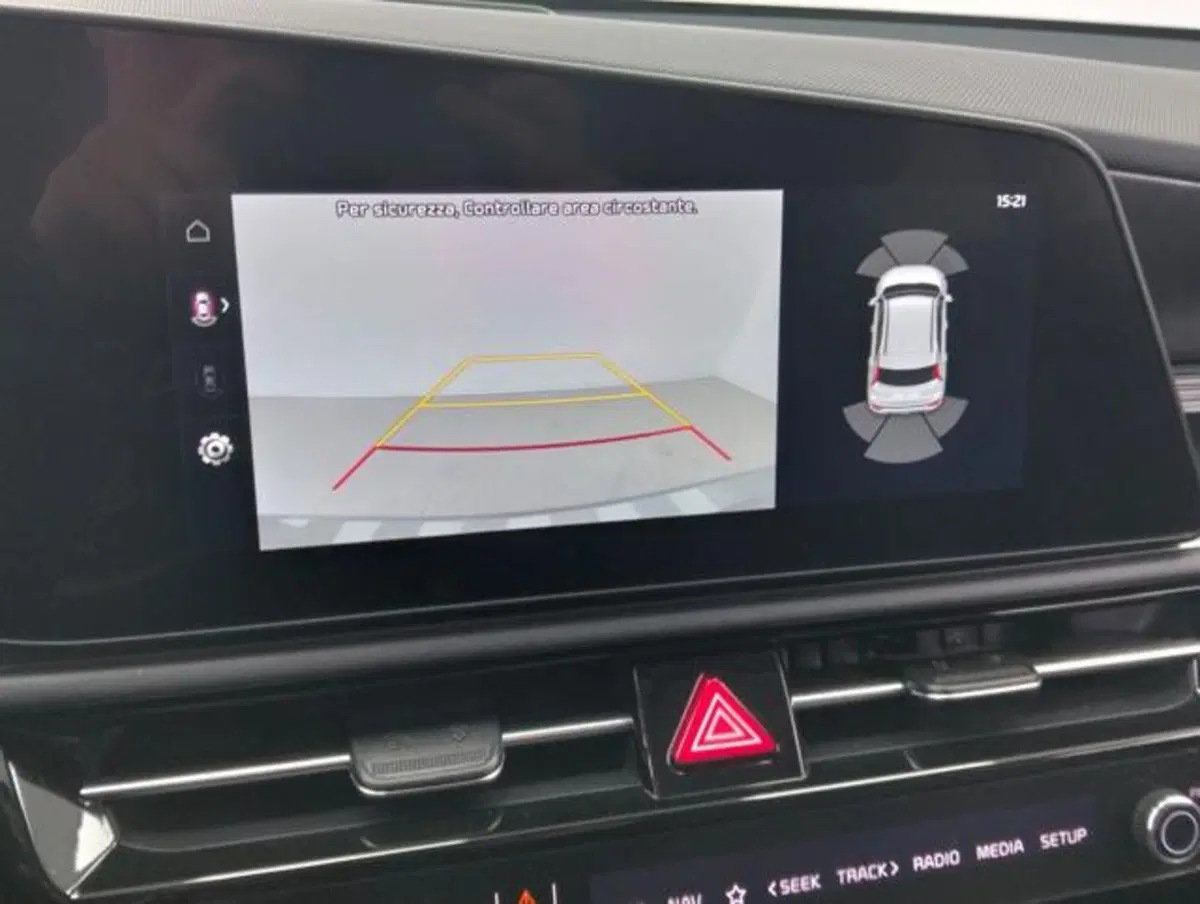 Kia Niro usata a Como (18)
