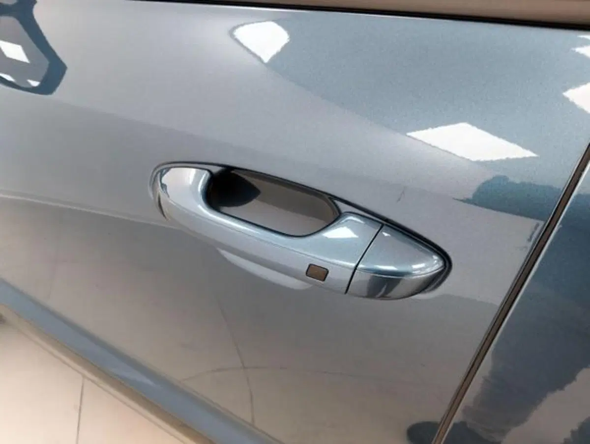 Kia Niro usata a Como (11)