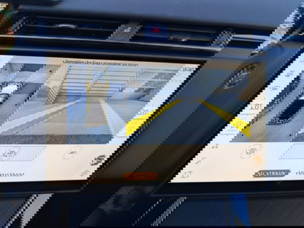 Land Rover Range Rover Velar usata a Cuneo (14)