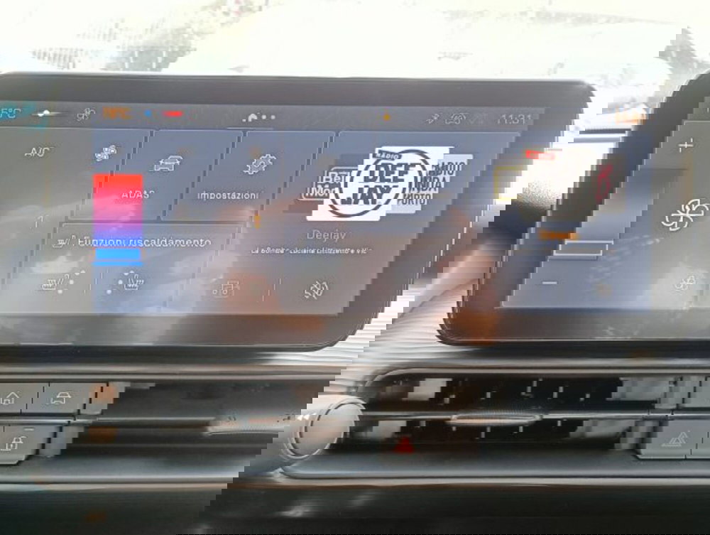 Jeep Avenger nuova a Brescia (13)