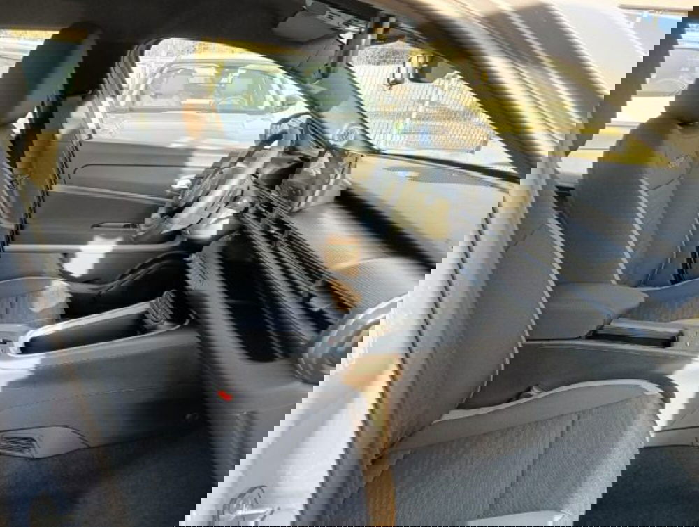 Jeep Avenger nuova a Brescia (17)