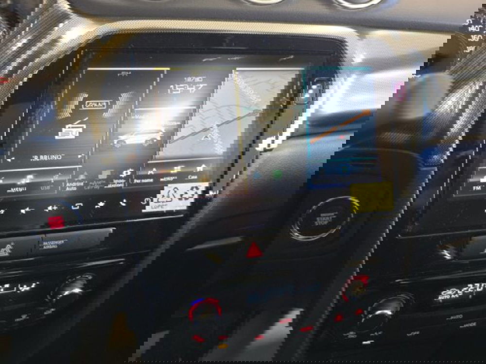 Suzuki Vitara nuova a Reggio Emilia (14)