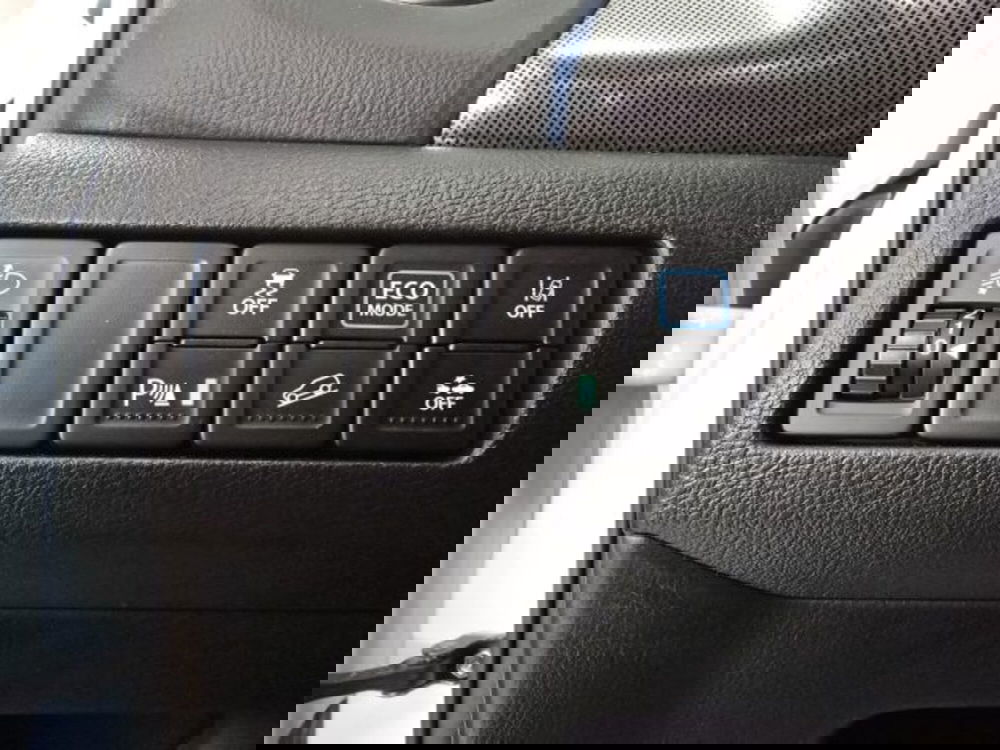 Suzuki Vitara nuova a Reggio Emilia (18)