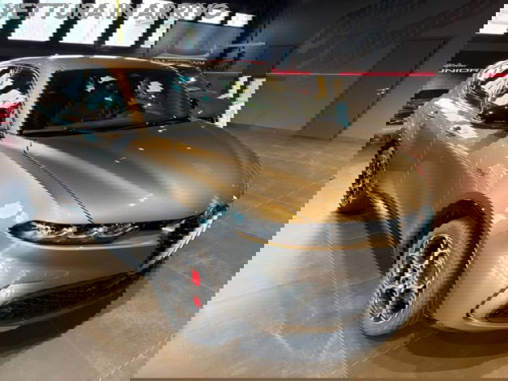 Alfa Romeo Tonale nuova a Modena (3)