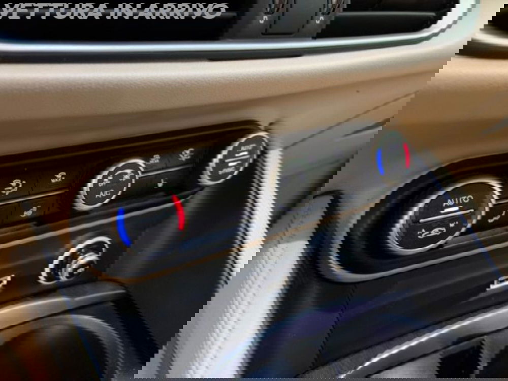 Alfa Romeo Stelvio usata a Modena (17)