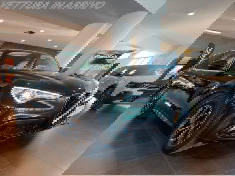 Alfa Romeo Stelvio usata a Modena (3)