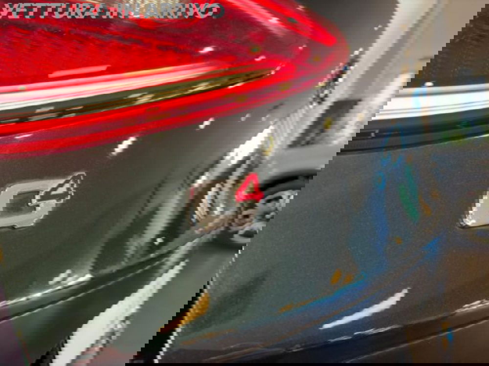 Alfa Romeo Stelvio usata a Modena (9)