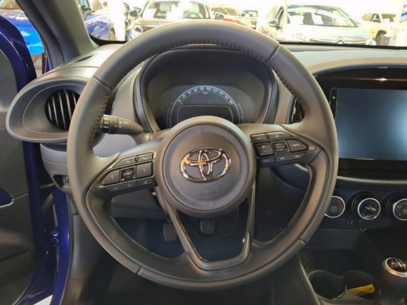 Toyota Aygo X nuova a Vicenza (10)