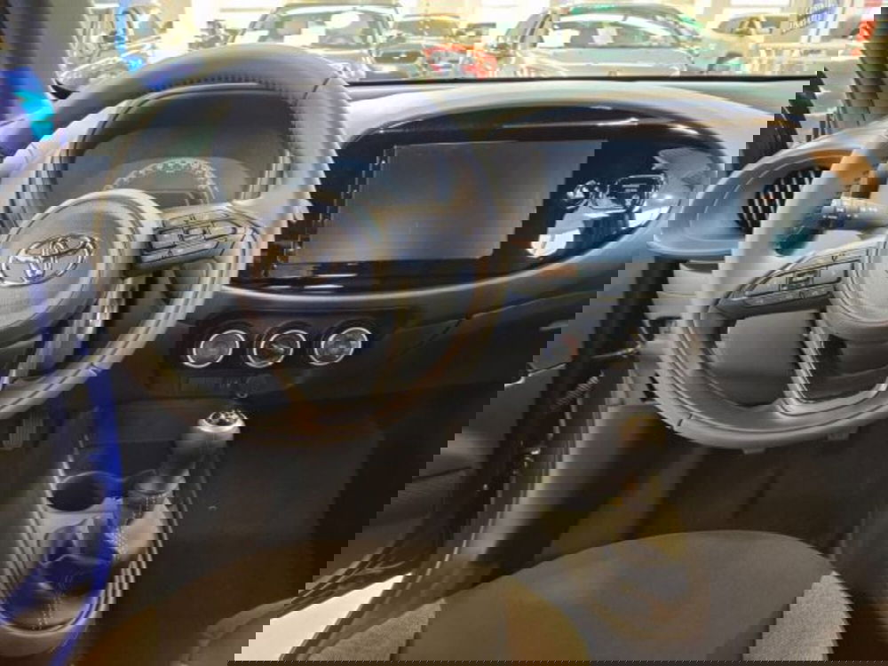 Toyota Aygo X nuova a Vicenza (9)