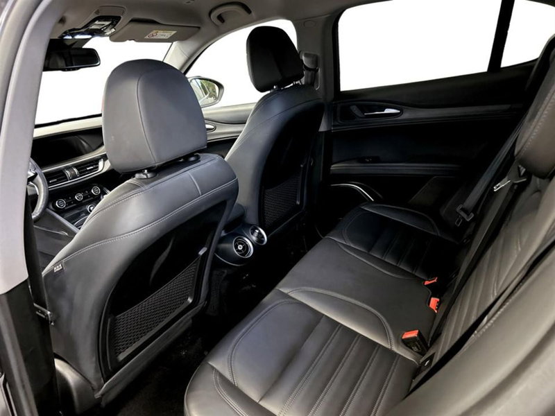 Alfa Romeo Stelvio usata a Piacenza (10)