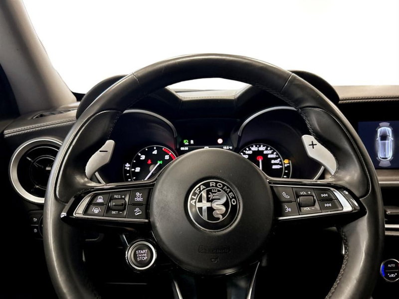 Alfa Romeo Stelvio usata a Piacenza (12)
