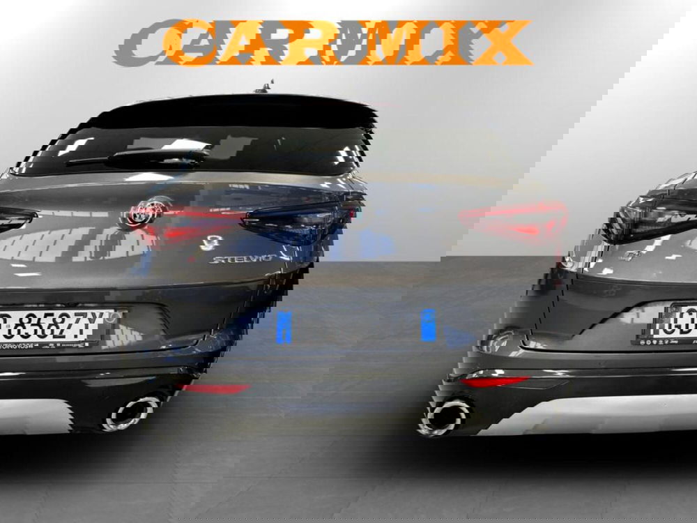 Alfa Romeo Stelvio usata a Piacenza (5)