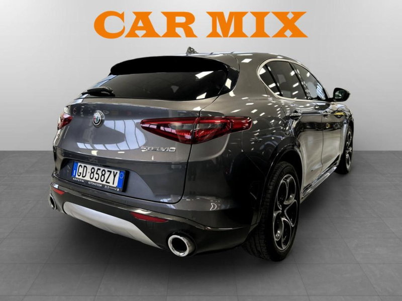 Alfa Romeo Stelvio usata a Piacenza (6)