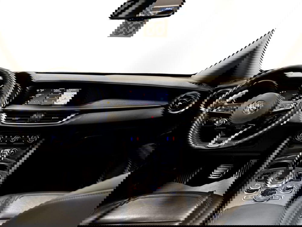 Alfa Romeo Stelvio usata a Piacenza (8)