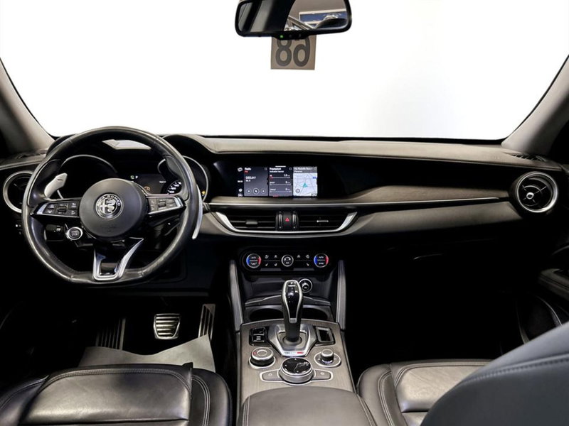 Alfa Romeo Stelvio usata a Piacenza (8)