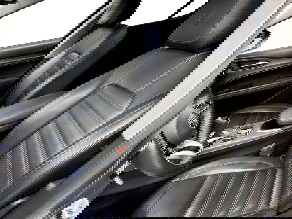 Alfa Romeo Stelvio usata a Piacenza (9)