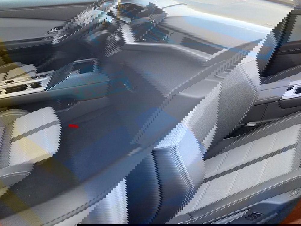 Opel Grandland nuova a Catania (8)