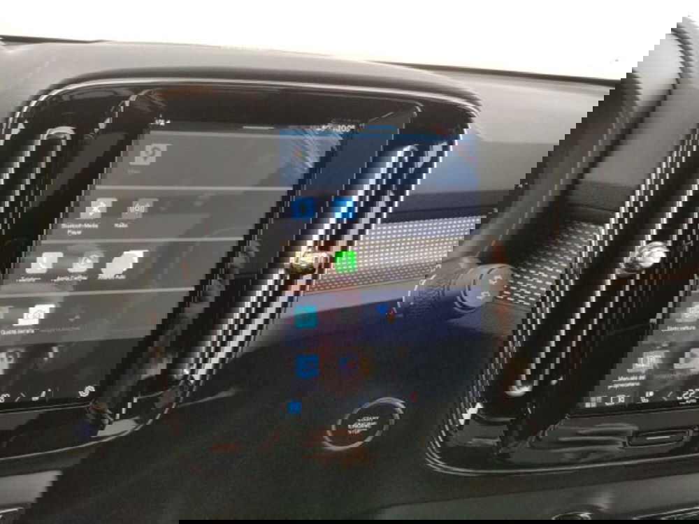 Volvo XC40 nuova a Modena (18)