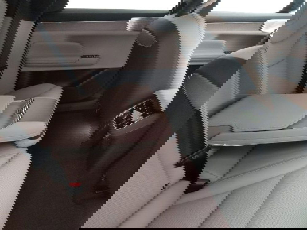 Volvo ES90 usata a Modena (11)