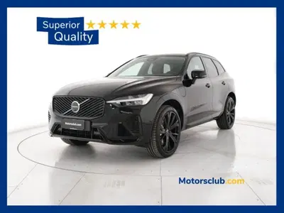 Volvo XC60 T8 Recharge AWD Plug-in Hybrid automatico Plus Dark nuova a Modena
