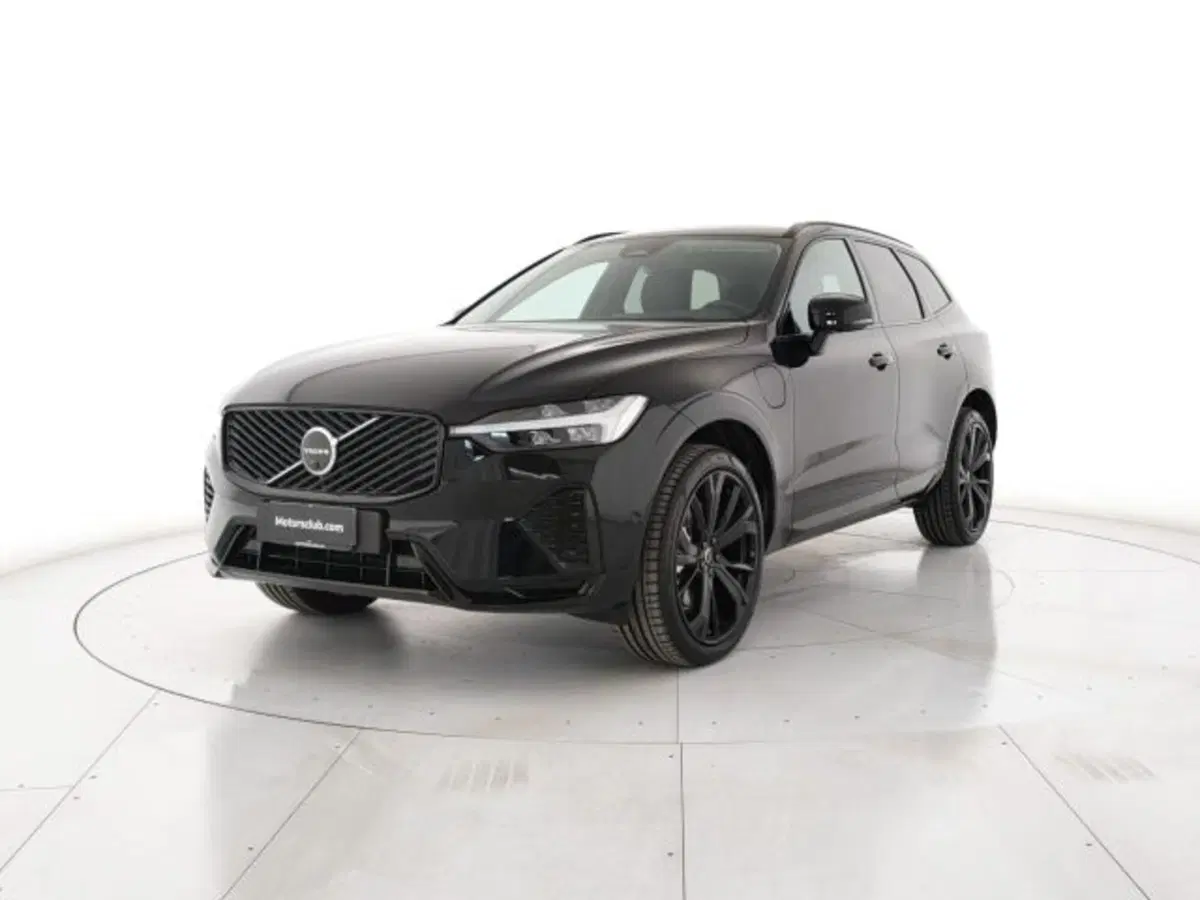 Volvo XC60 nuova a Modena (2)