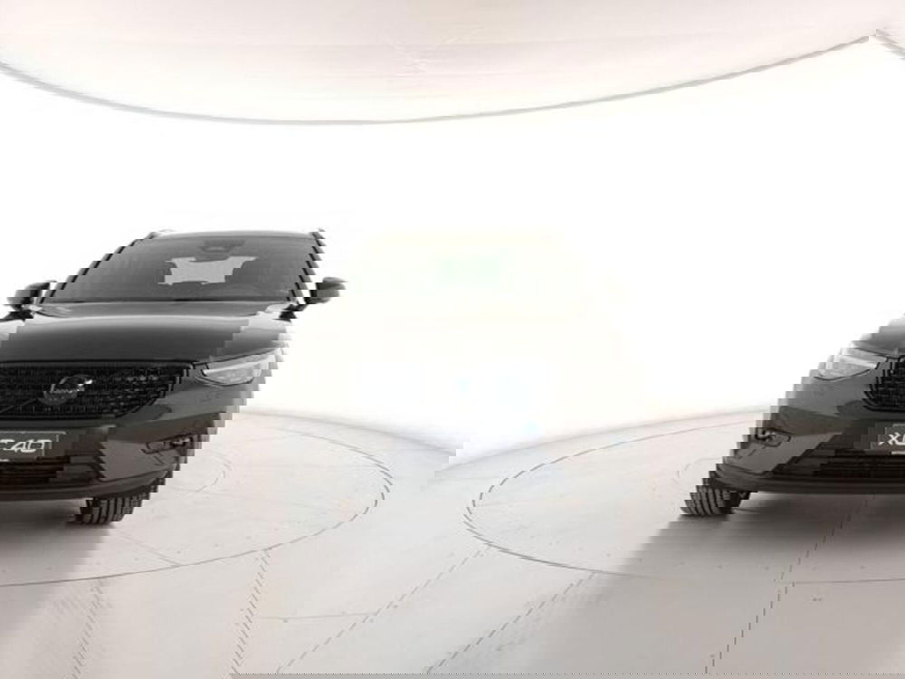 Volvo XC40 nuova a Modena (7)